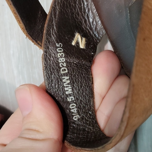 Born Women Leather Ankle Strappy Sandals shoes sz 9 - Picture 10 of 10